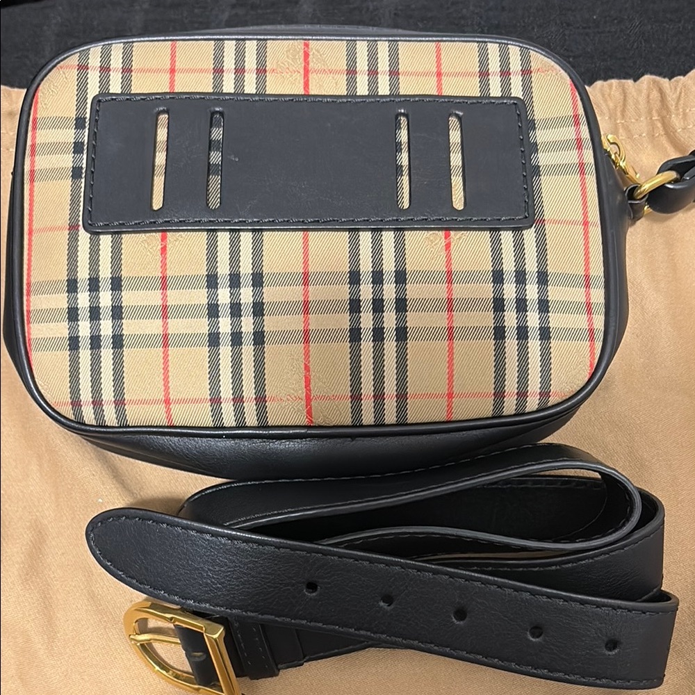 Burberry belt bag - Picture 3 of 4
